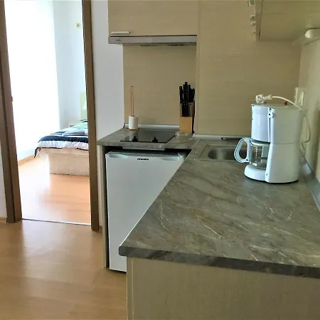 Beach Apartment *